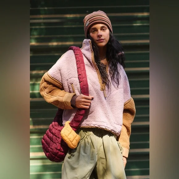 Mountain High Logo Half Zip Fleece - Picture 1 of 4